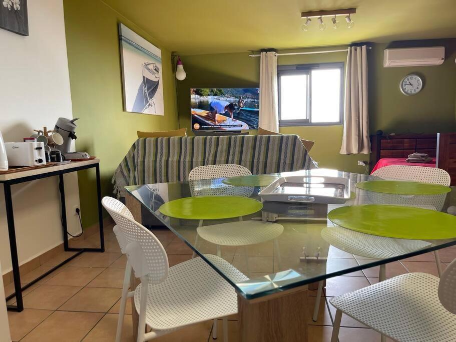 Immense Studio 51 Jusqu'A 4 Personnes Avec Vue Mer Saint-Denis Zewnętrze zdjęcie